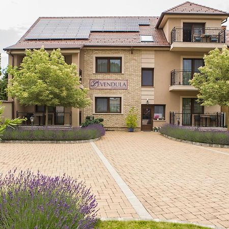 Levendula Apartmanház Sárvár Exterior foto