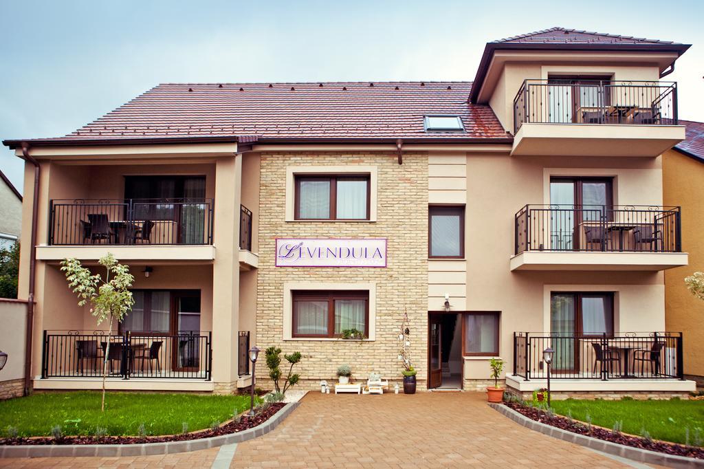 Levendula Apartmanház Sárvár Exterior foto